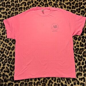 Andrea Bocelli 2022 Tour Backstage Crew T-Shirt
Brand New/Never Worn
Large